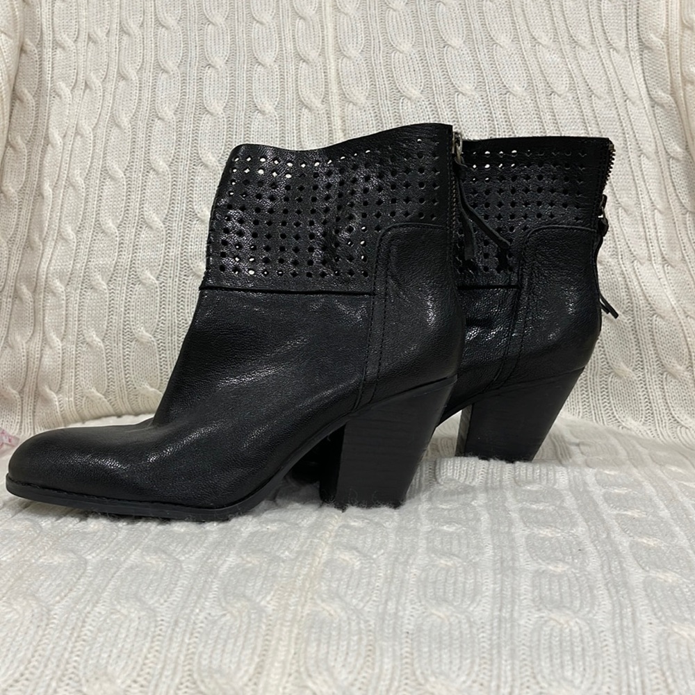 NWT Nine West Black Leather Boots